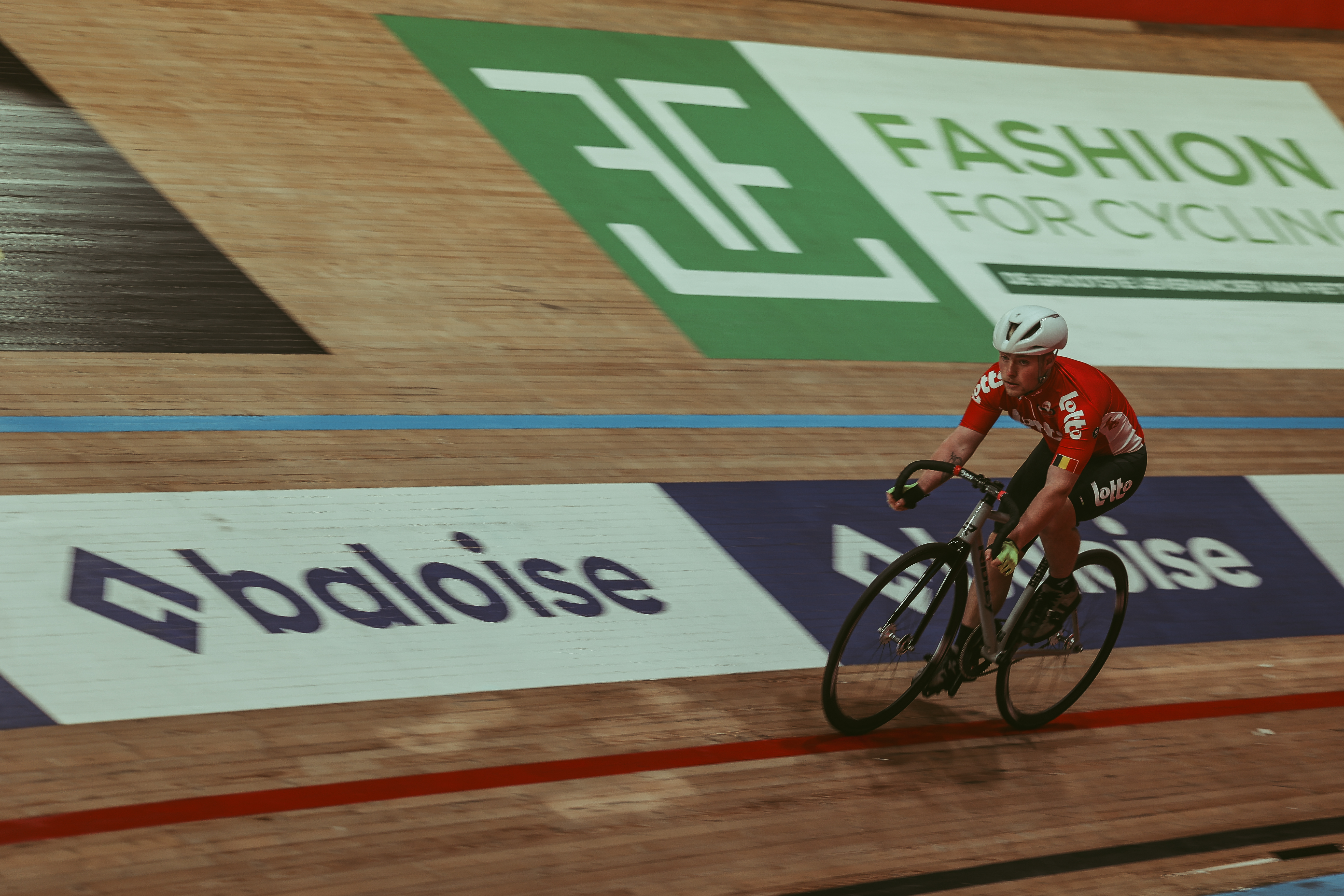 Cycliste Special Olympics en action